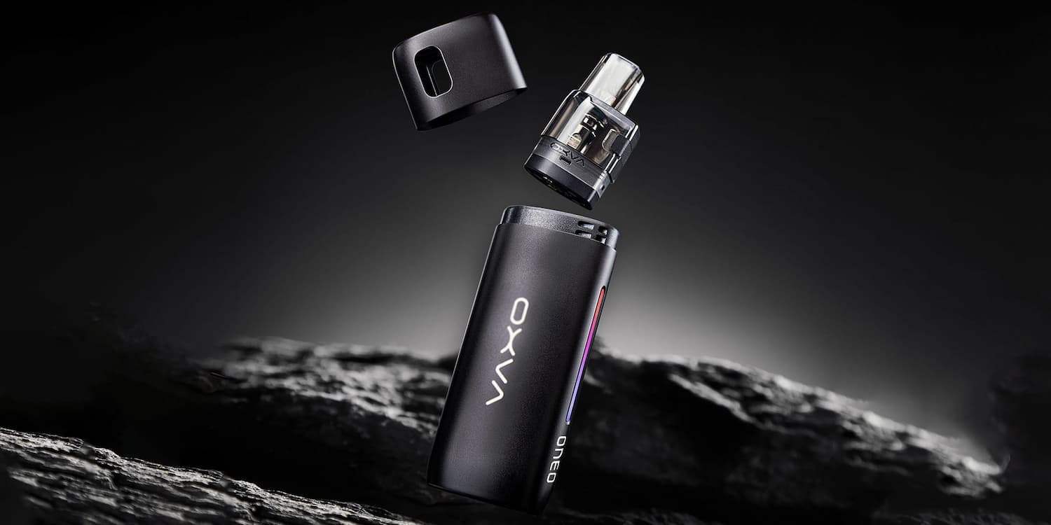 Oxva oneo vape kit på mörk sten bakgrund